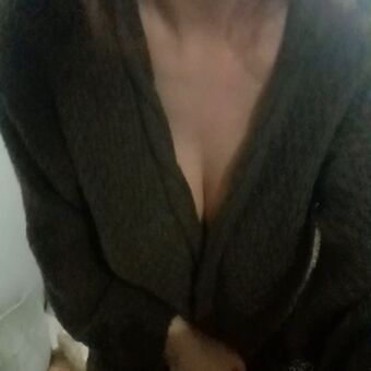 Cami Sweet Nakenläckor OnlyFans Foto 17