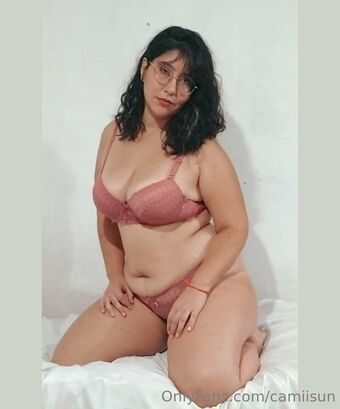 camiisun Nakenläckor OnlyFans Foto 1