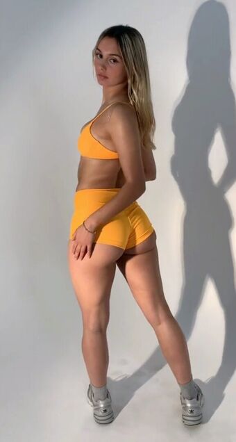 Cande Simoneit