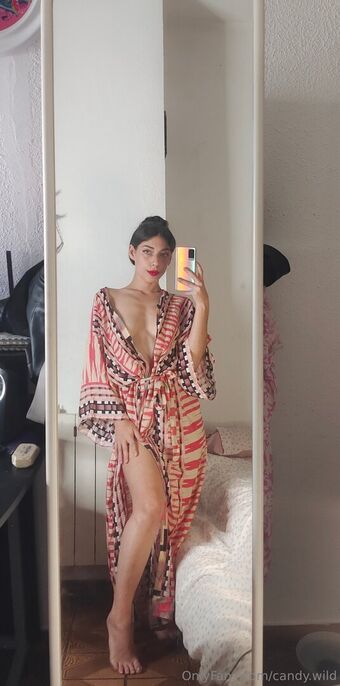candy.wild Nakenläckor OnlyFans Foto 11