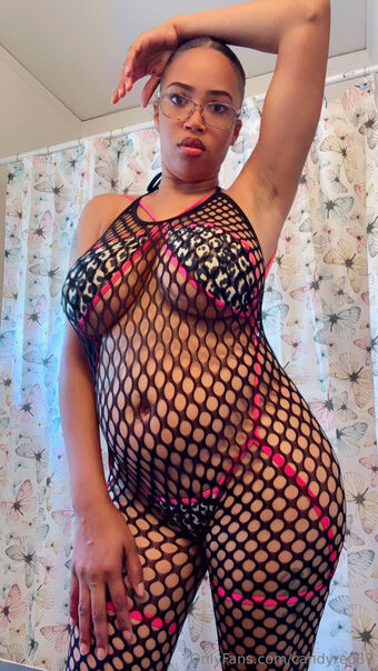 candyred37 Nakenläckor OnlyFans Foto 21