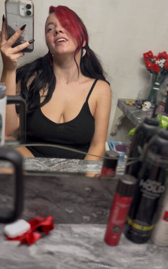 candyredxx Nakenläckor OnlyFans Foto 26