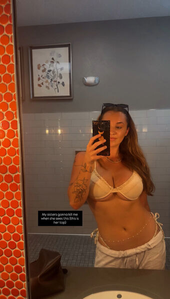 Casey M Nakenläckor OnlyFans Foto 6