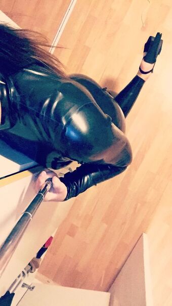 Cath28 Nakenläckor OnlyFans Foto 15