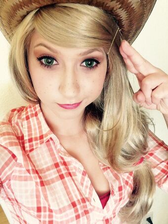 Catie Wayne Nakenläckor OnlyFans Foto 10