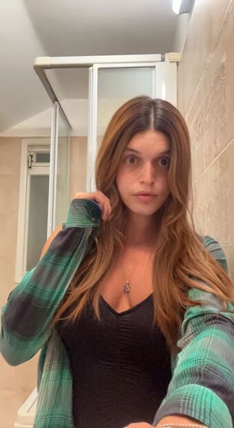 CCashley Nakenläckor OnlyFans Foto 5
