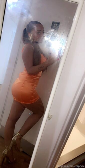 cezel Nakenläckor OnlyFans Foto 2