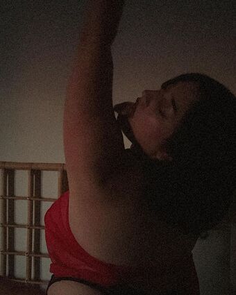 Cha Cha Nakenläckor OnlyFans Foto 27