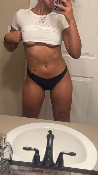 Chamya Johnson Nakenläckor OnlyFans Foto 20