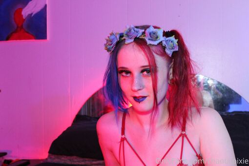 chaoticpixie Nakenläckor OnlyFans Foto 9
