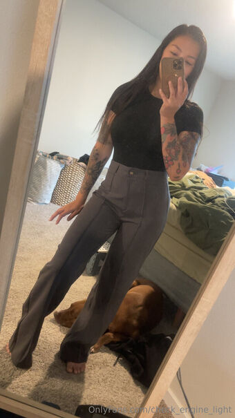 check_engine_light Nakenläckor OnlyFans Foto 12