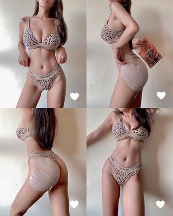 Chen Nakenläckor OnlyFans Foto 16
