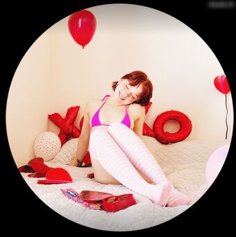 cherrygrlfrnd Nakenläckor OnlyFans Foto 9