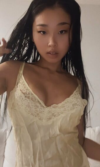 cherrymimimi Nakenläckor OnlyFans Foto 6