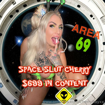 cherryrayxx Nakenläckor OnlyFans Foto 37