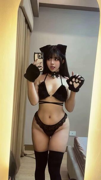 Chescakeuu Nakenläckor OnlyFans Foto 33