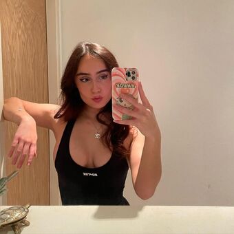 _chlocooper Nakenläckor OnlyFans Foto 26