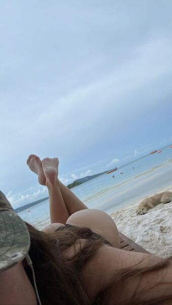 _chlocooper Nakenläckor OnlyFans Foto 32