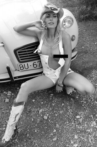 chloesmith_model