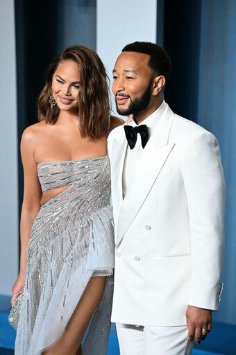 Chrissy-teigen