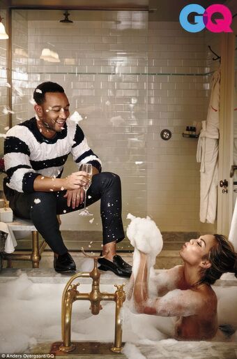 Chrissy-teigen