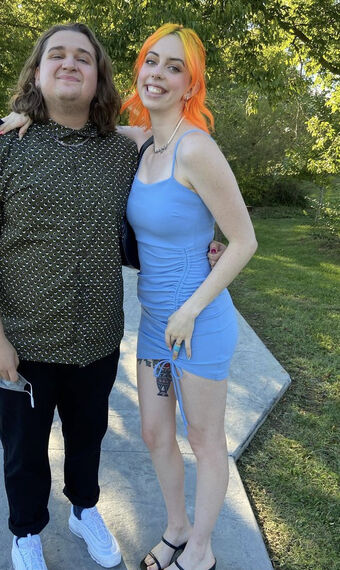 Cimorelli Nakenläckor OnlyFans Foto 6