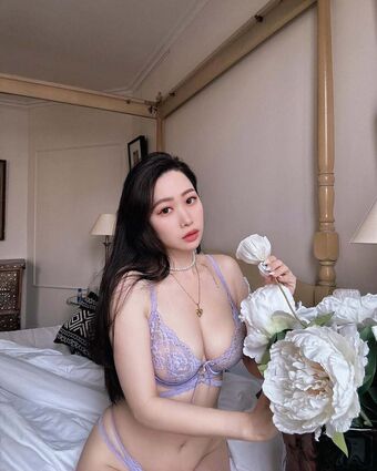 Cindeebubble Nakenläckor OnlyFans Foto 15