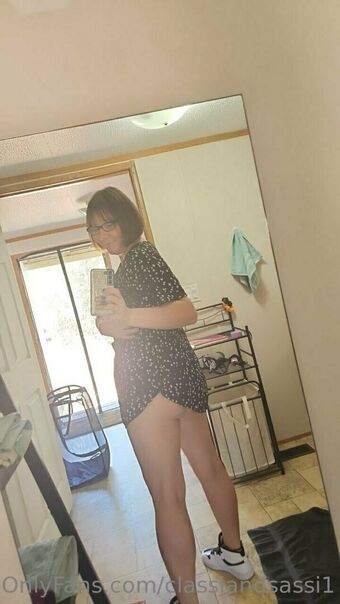 classiandsassi1 Nakenläckor OnlyFans Foto 1