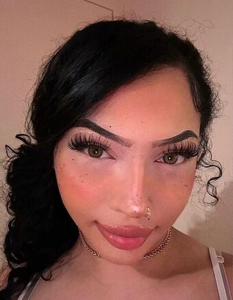 Congoprincess Nakenläckor OnlyFans Foto 3