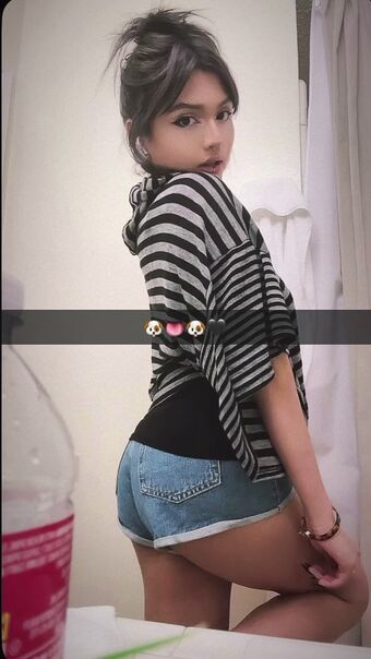 cravesar Nakenläckor OnlyFans Foto 11