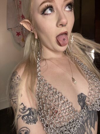 crybaby_pixie Nakenläckor OnlyFans Foto 10