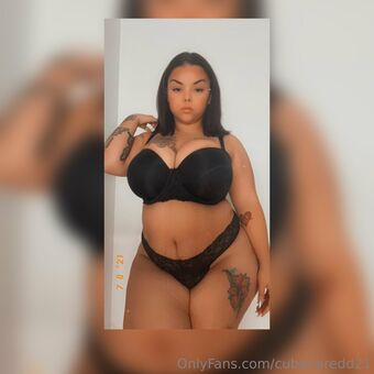 cubanaredd21 Nakenläckor OnlyFans Foto 9