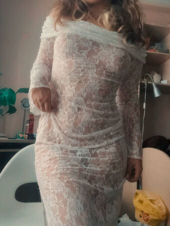 curly_decency