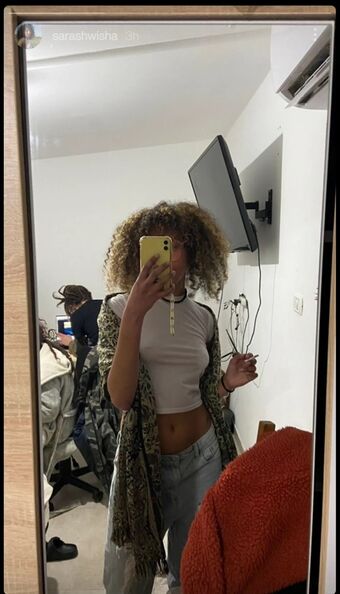 Curlysara Nakenläckor OnlyFans Foto 1