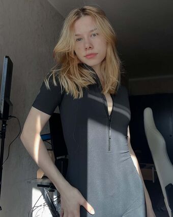 cusnee Nakenläckor OnlyFans Foto 20