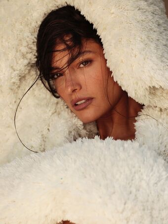 Cynthia Senek Nakenläckor OnlyFans Foto 55