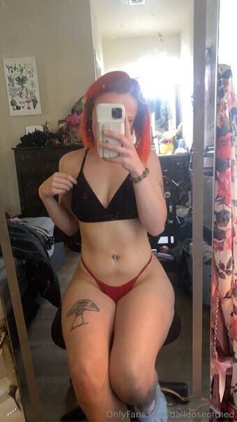 daildoseofthed Nakenläckor OnlyFans Foto 27