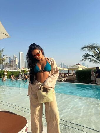 daisy._dutton Nakenläckor OnlyFans Foto 4