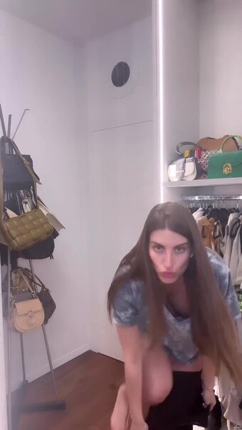 DANA ZARMON Nakenläckor OnlyFans Foto 4