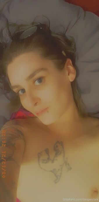 dangerclark Nakenläckor OnlyFans Foto 3