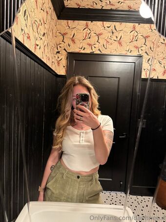 daphnee.d Nakenläckor OnlyFans Foto 14