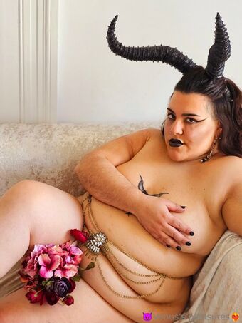 darkvenusbbw Nakenläckor OnlyFans Foto 27