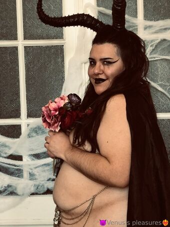 darkvenusbbw Nakenläckor OnlyFans Foto 30