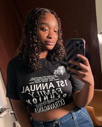 DefinedByKy Nakenläckor OnlyFans Foto 32