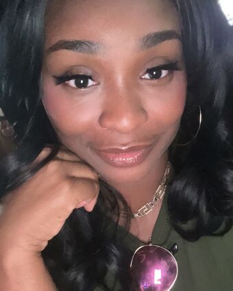 DefinedByKy Nakenläckor OnlyFans Foto 43