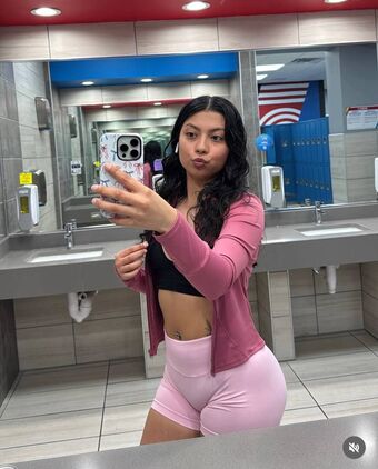 Desiray Nakenläckor OnlyFans Foto 7