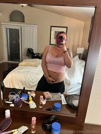devikurr Nakenläckor OnlyFans Foto 23