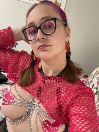 Devilishbat Nakenläckor OnlyFans Foto 3