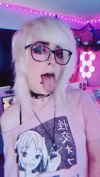 devilpuppi Nakenläckor OnlyFans Foto 3