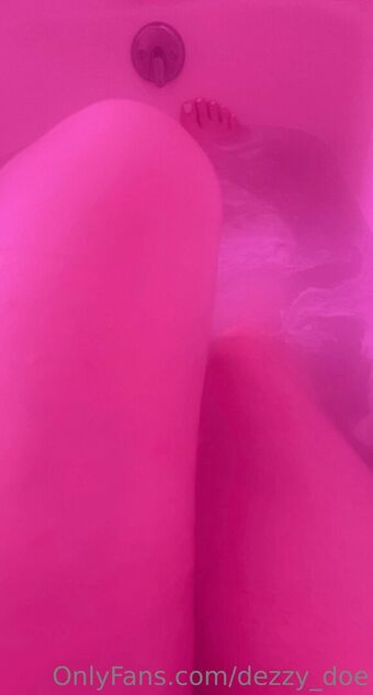 dezzydoefree Nakenläckor OnlyFans Foto 16